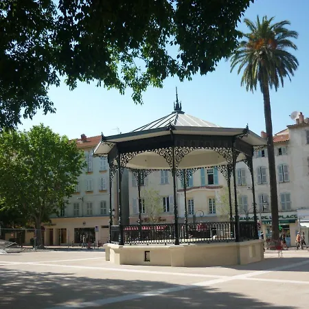 Le Floreal Apartment *